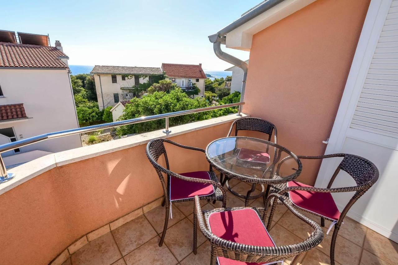Apartment Zdravka Примоштен Экстерьер фото